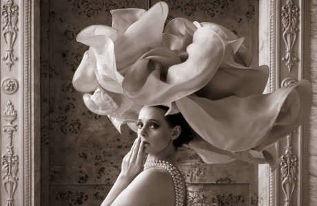 Model in Philip Treacy hat